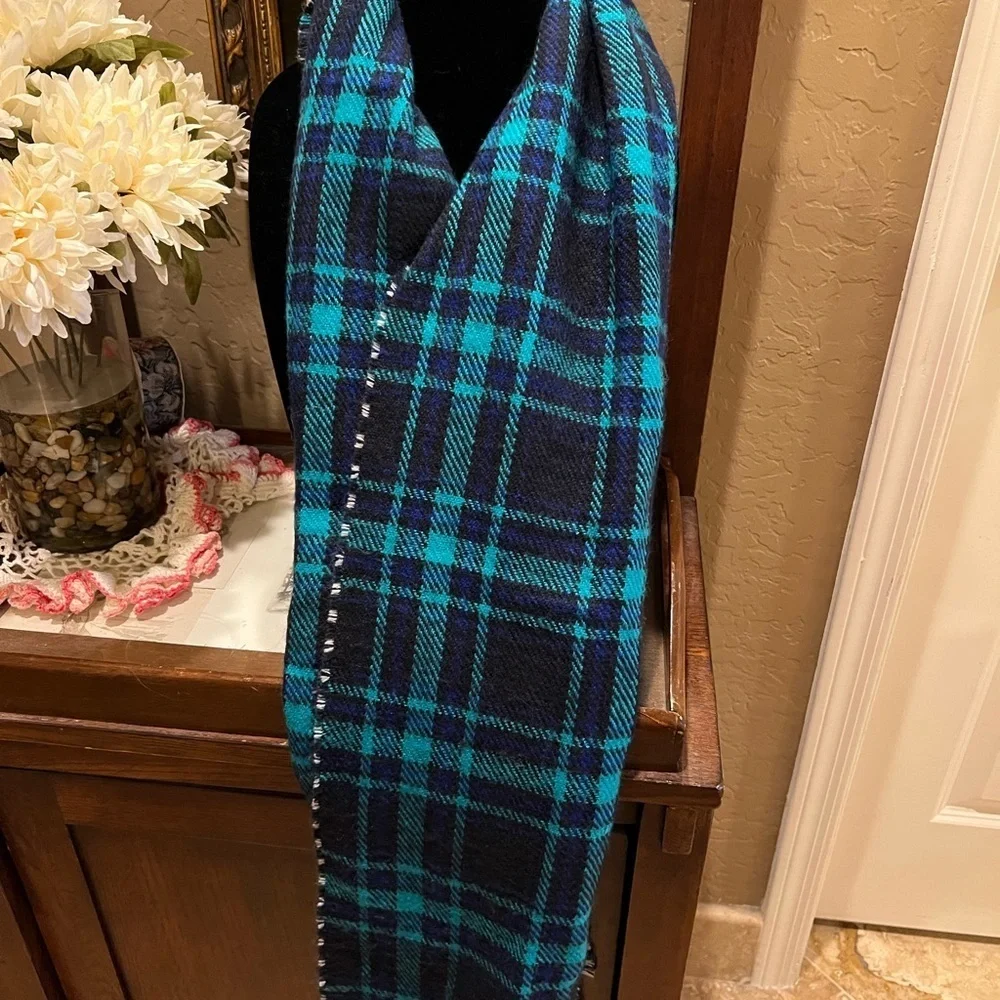 Talbots • plaid reversible soft scarf